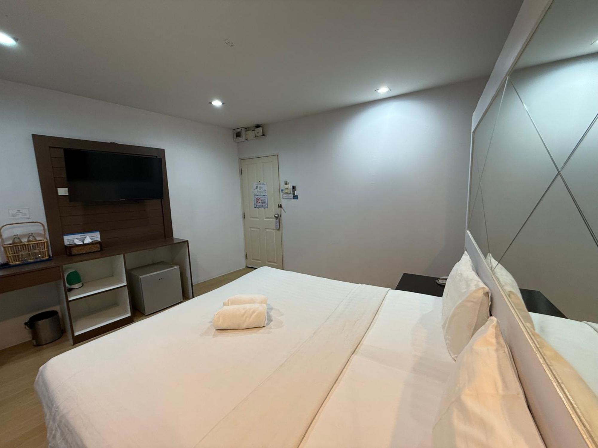 Bed By Cruise Hotel At Samakkhi-Tivanont Νονταμπουρί Εξωτερικό φωτογραφία